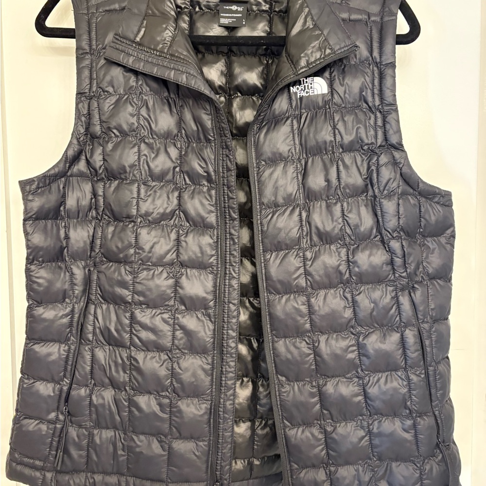 ❤️SOLD❤️ The North Face Black ThermoBall Eco Vest